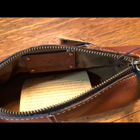 Patricia Nash Roll Case Wristlet - Picture 4 of 5